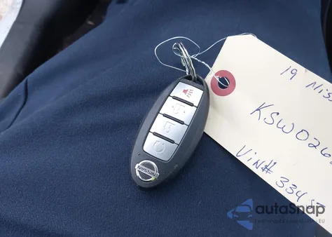 2019 Nissan Kicks Sv z USA, uszkodzony, nr VIN 3N1CP5CU1KL563345